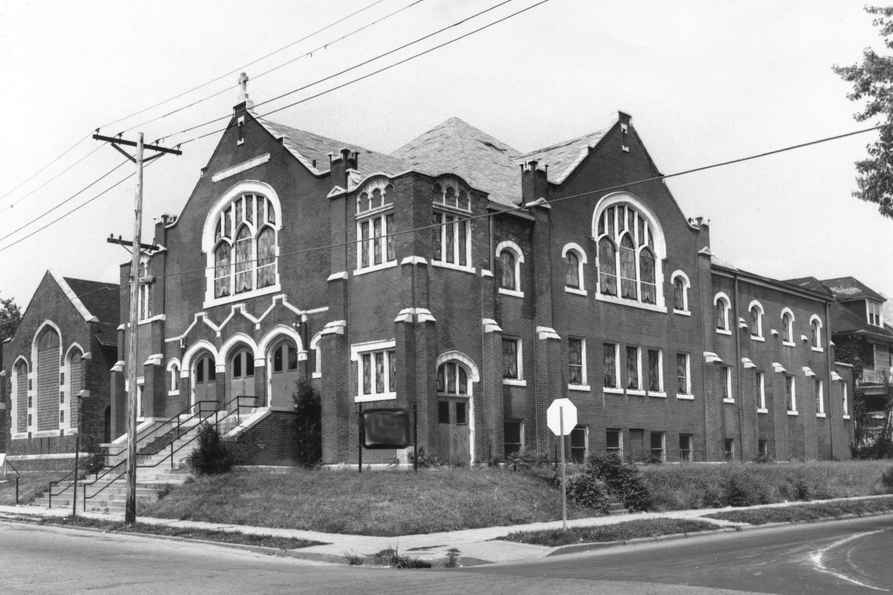 B'Nai Amoona on Academy Ave.