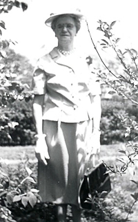 Alvina Brueseke Hecht
