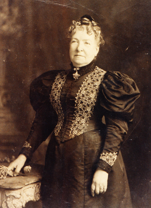 Annie Mullin Cummings