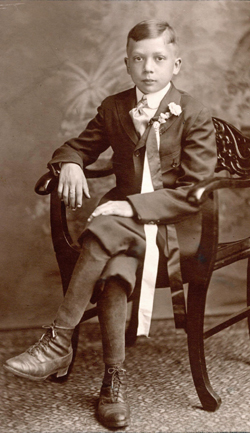 Gus Bueltmann