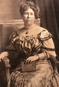 Laura Hoke Woodward